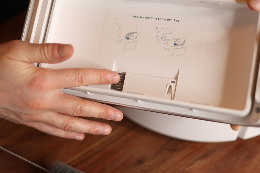 The cleaning tool of the Dreame L10s Ultra can be seen.